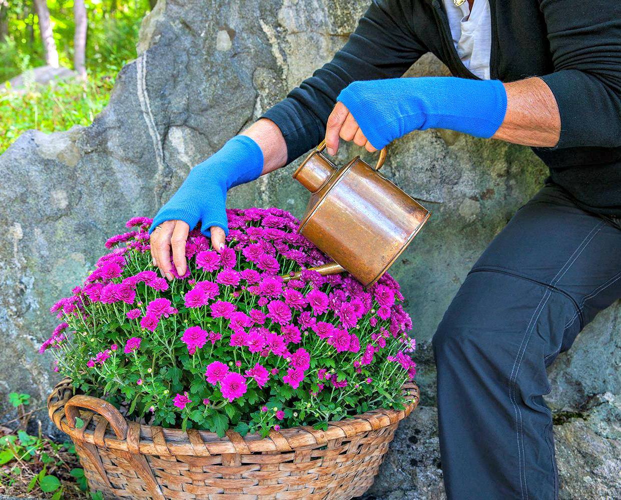 Frail skin on hands when gardening